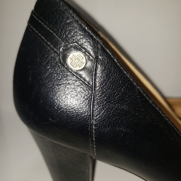 COLE Haan Black Leather Heels 8.5B - Picture 3 of 8
